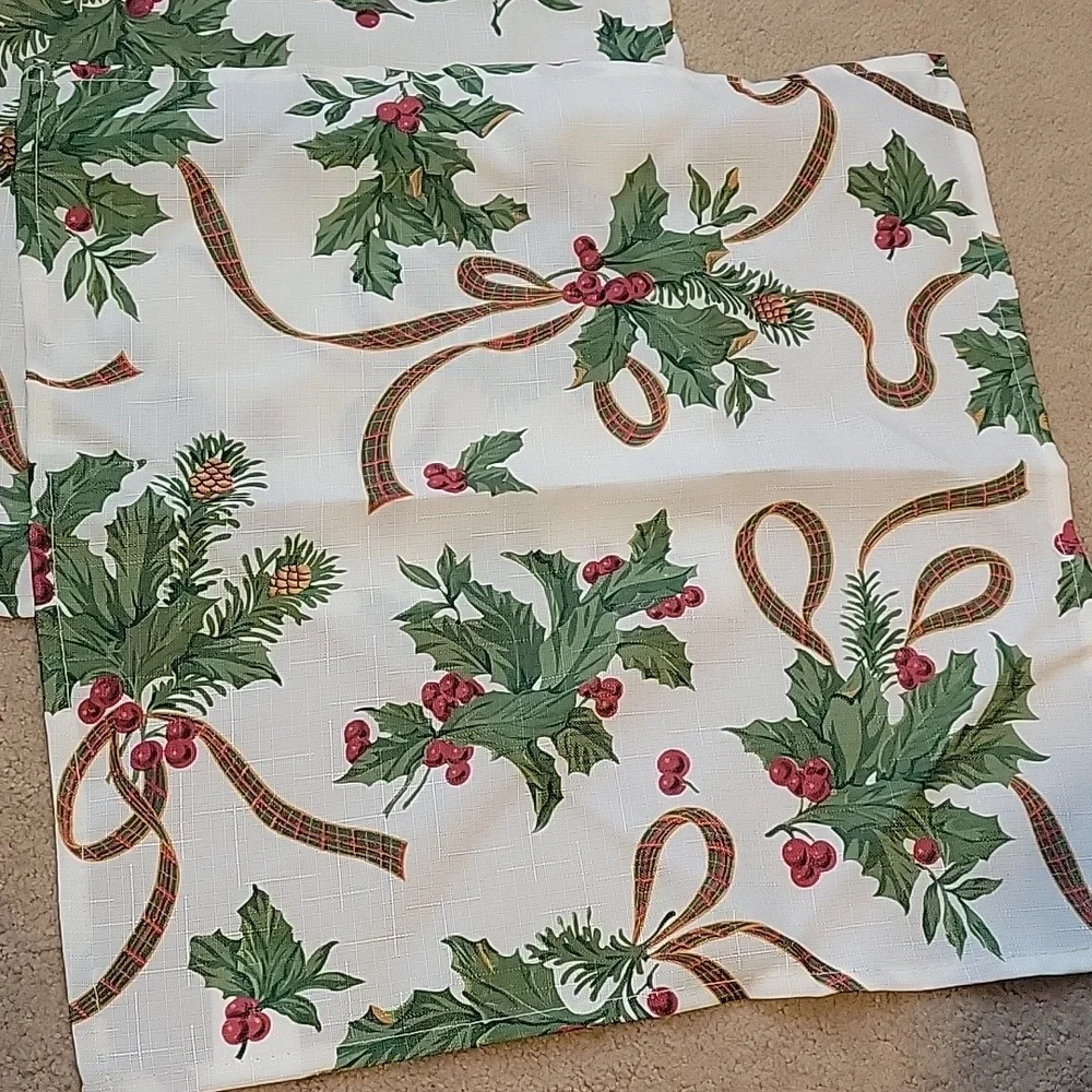 Set of 3 Christmas Napkins Holly Plaid Ribbon Ivory Red Green Gold